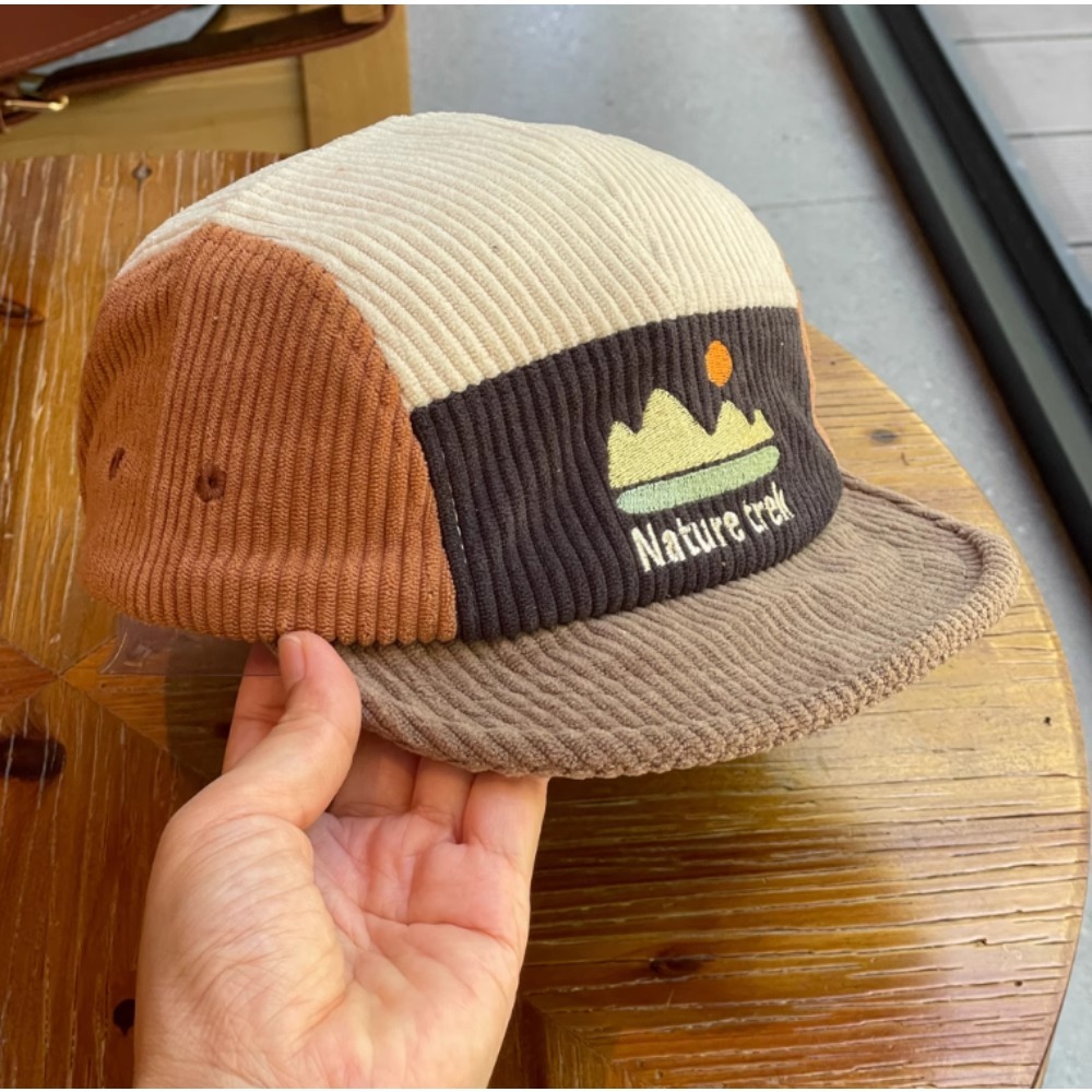 قبعة قصيرة الحافة بخمسة ألواح  - مراجعة Corduroy Cap 5 Panel وسعره