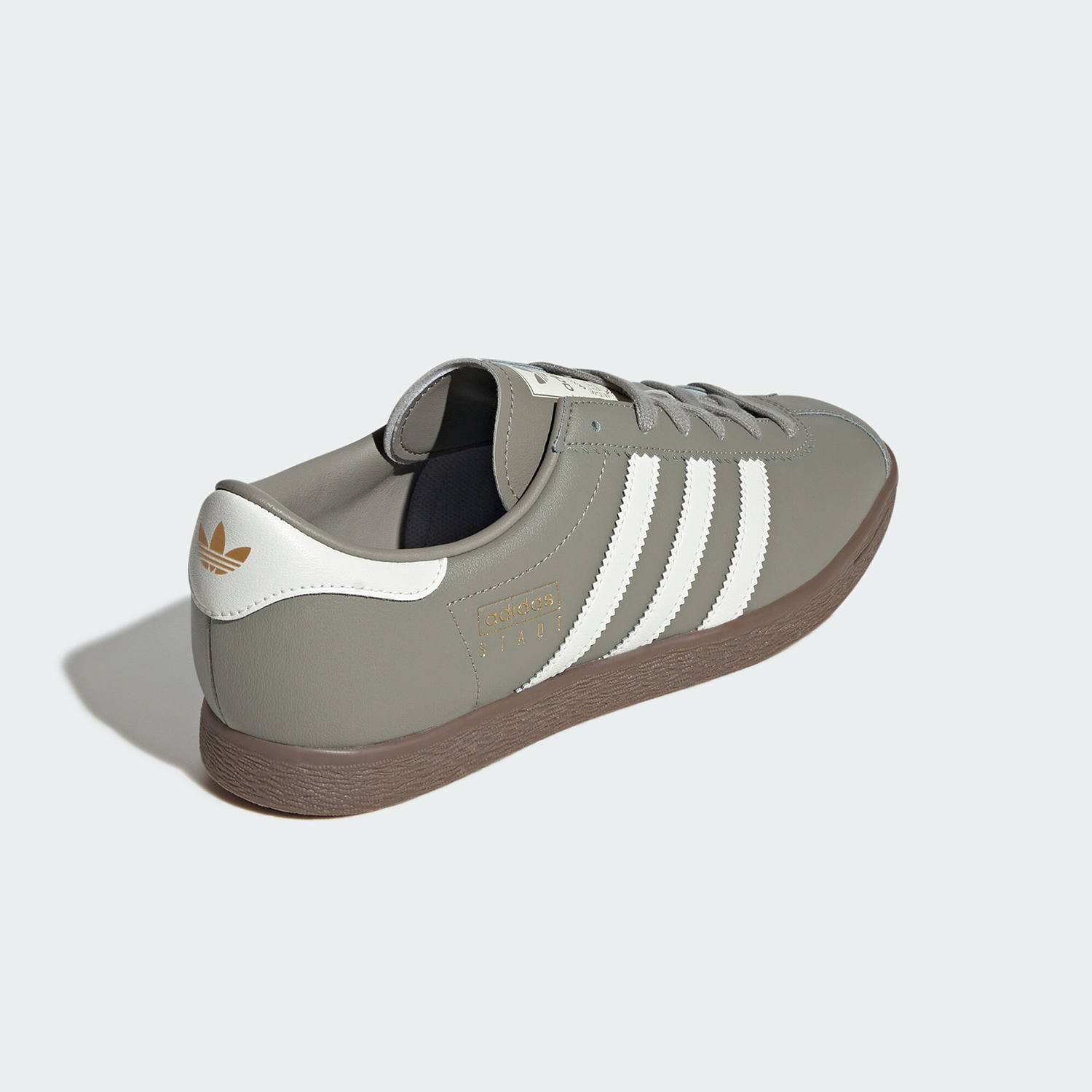 حذاء Adidas الأصلي الجديد البر - مراجعة Adidas Shoes Samba وسعره