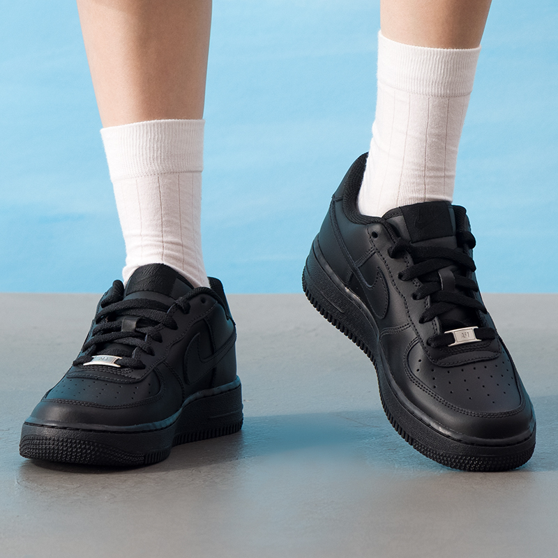 أحذية نسائية من نايكي (Nike) ط - مراجعة Nike Shoes Air Force 1 وسعره