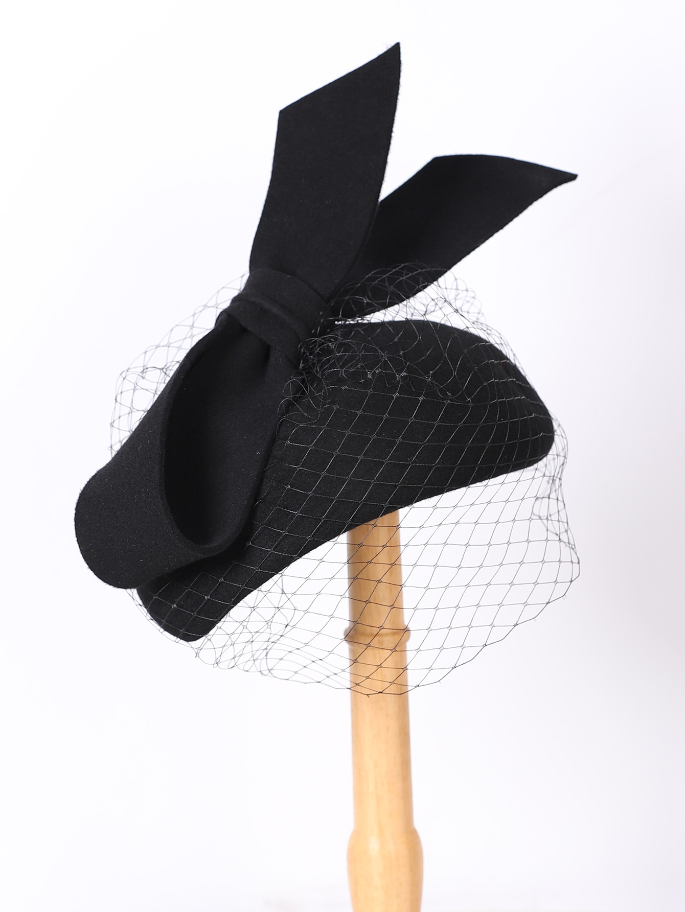 الفرنسية الأبيض القبعات الفاسن - مراجعة Beret French Wool وسعره